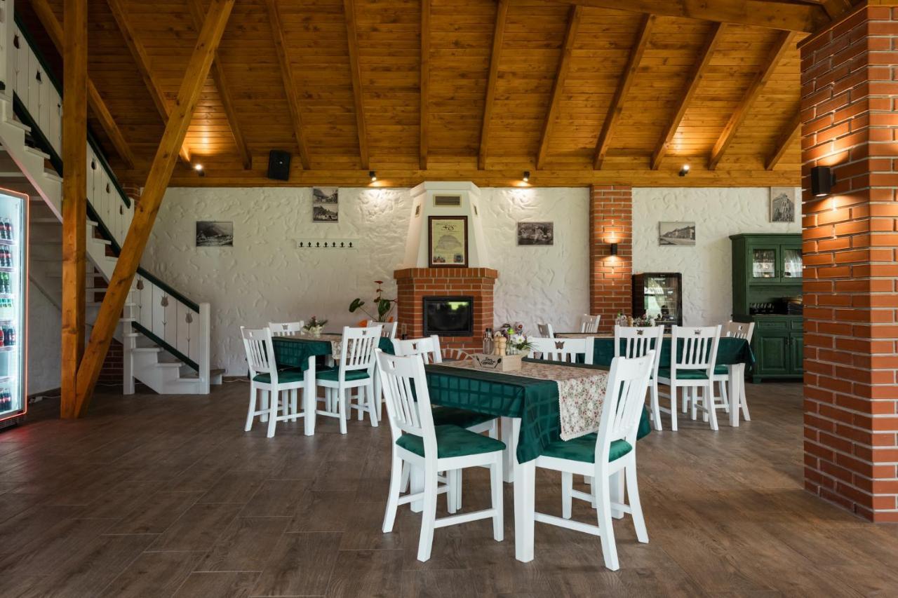 Biotour Camping & Restaurant Ghimeş-Făget エクステリア 写真