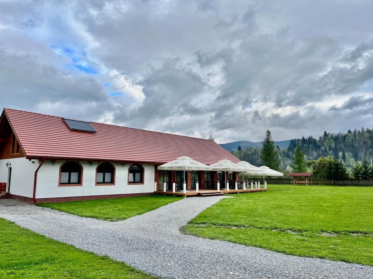 Biotour Camping & Restaurant Ghimeş-Făget エクステリア 写真
