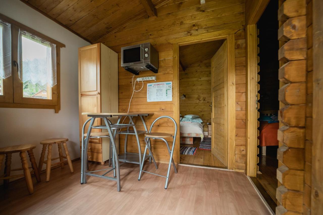 Biotour Camping & Restaurant Ghimeş-Făget エクステリア 写真