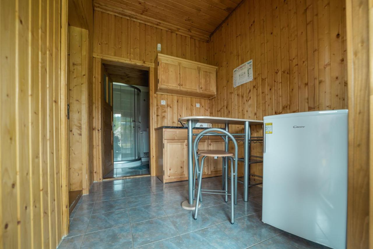 Biotour Camping & Restaurant Ghimeş-Făget エクステリア 写真