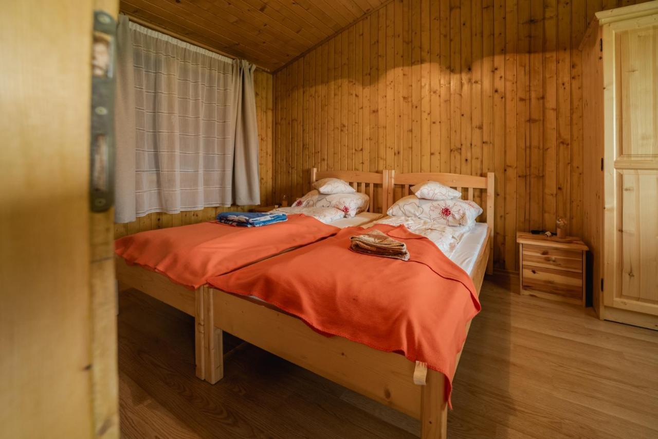 Biotour Camping & Restaurant Ghimeş-Făget エクステリア 写真