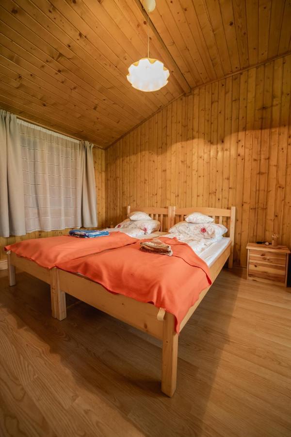 Biotour Camping & Restaurant Ghimeş-Făget エクステリア 写真